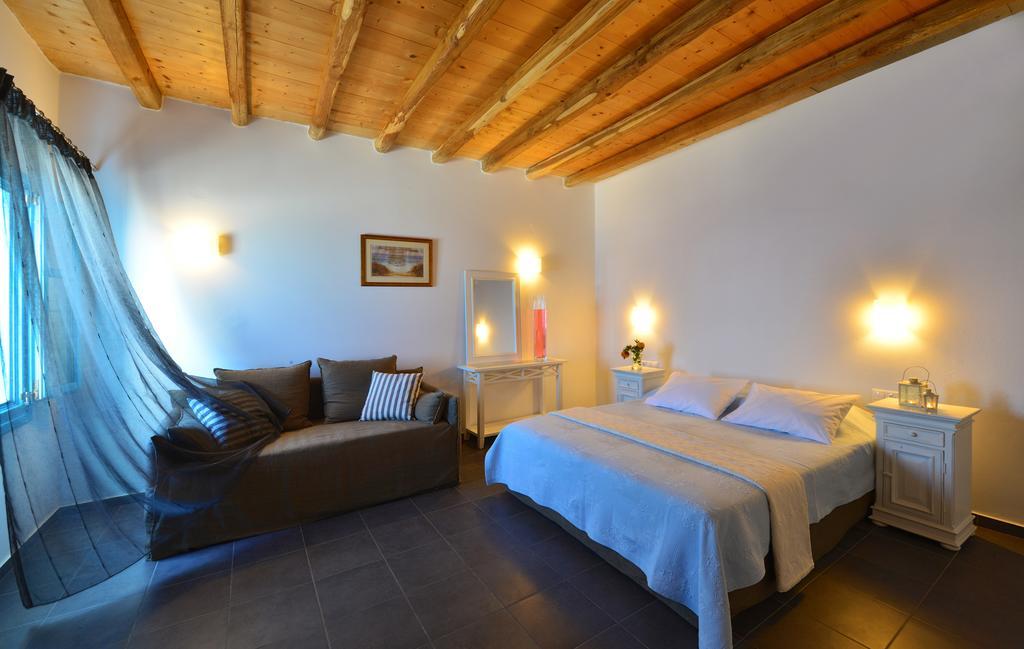 Miramare Hotel Folegandros Town ภายนอก รูปภาพ