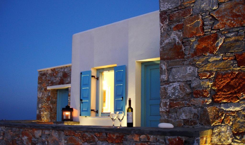 Miramare Hotel Folegandros Town ภายนอก รูปภาพ